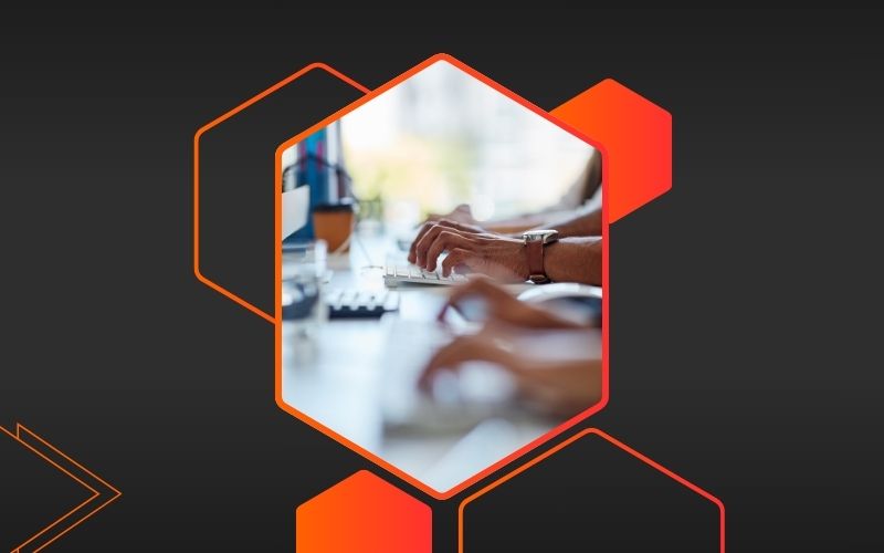 چرا باید به دنیای کسب‌و‌کار آنلاین وارد شویم؟